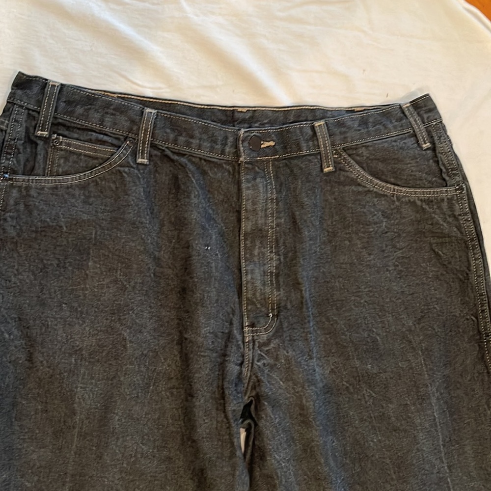 Shorts - Picture 2 of 5